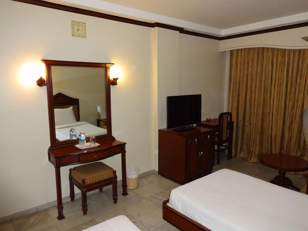 Hotel North Gate Madurai Ngoại thất bức ảnh