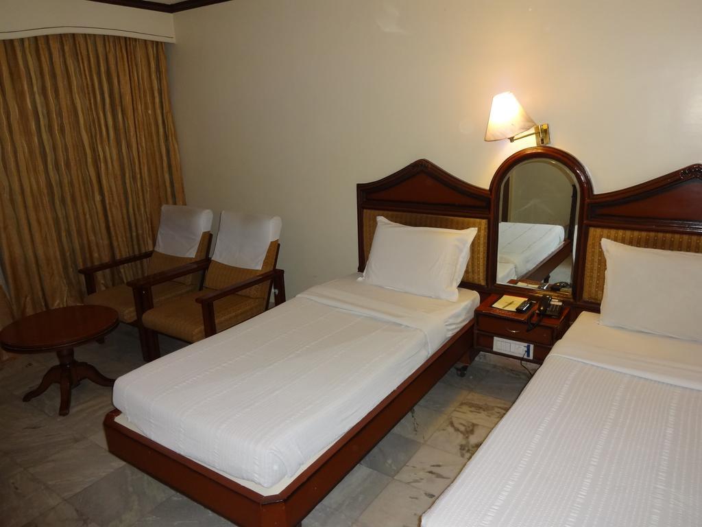 Hotel North Gate Madurai Ngoại thất bức ảnh
